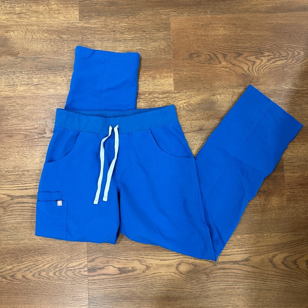 Figs Kade Cargo Scrub Pants - Blue